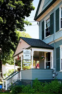 Maine Prints: An inn in a small town