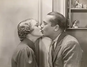 Arts Culture And Entertainment Prints: James Dunn and Sally Eilers in 'Hold me Tight'