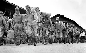 Uniform Prints: Japanese Troops - Returning Home (Demobilised) - Foreign Troops. March 01, 1955
