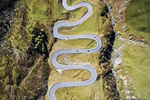Mountain Chain Prints: Julierpass, winding alpine pass in the Engadine