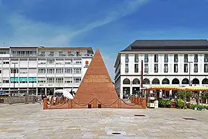 Urban Environment Prints: Karlsruhe, Germany, August 2021: Pyramid at market square erected over vault of the citys founder Karl Wilhelm