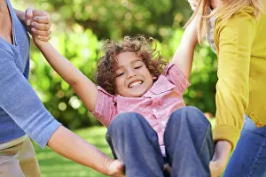 Diverse Prints: Kid, women or swing to play as family