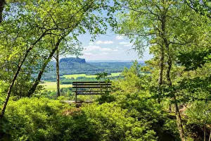 2022 Prints: Kleine Waitzdorfer Aussicht mit Sitzbank und Ausblick zum Lilienstein