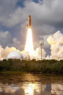 Nasa Prints: Liftoff of Space Shuttle Discovery