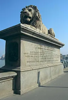 Union Prints: Lion statue on Chain Bridge, Szechenyi Lanchid, over the River Danube, Budapest, Hungary