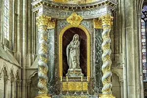 Urban Environment Prints: Madonna in the Chapelle Notre-Dame de Pitie