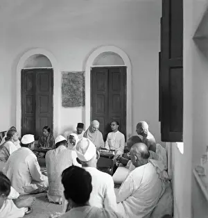 Global Prints: Mahatma Gandhi in a meeting at Delhi