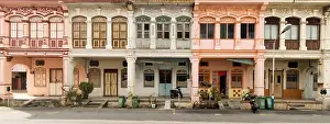 Malaysia Prints: Malaysia, Penang, George Town, Row of heritage houses in sunlight