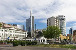 Lombardy Prints: Moscova palace and melchiorre gioia street, milan, Italy