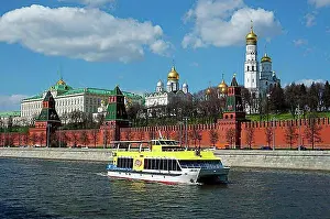 Trips Prints: Moscow Kremlin with Great Kremlin Palace