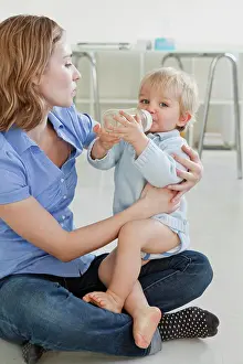 20 30 Years Prints: Mother & child
