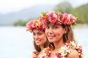 Tahiti Prints: MR Tahitian Girls (age 23 & 24) Moorea Island