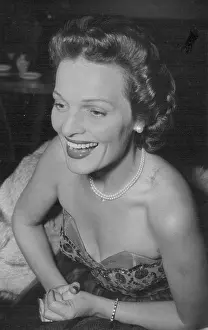 Actress Prints: Mrs Holman - Former star Linden Travers