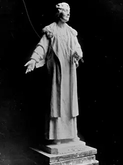 1930 Prints: Mrs. Pankhurst StatueThe statue of Mrs