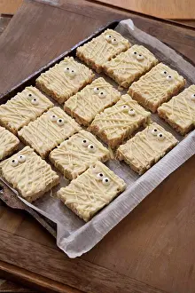 Eyes Prints: Mummy Rice Krispy Treats
