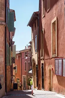 Ochre Prints: Narrow streets of Roussillon