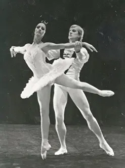 Opera Prints: Natalia Bessmertnova and Alexander Godunov in the Ballet Swan Lake, Anonymous