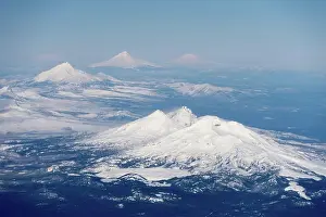 Volcanoes Prints: Northward Aerial view of Cascades volcanoes