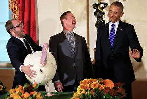 Obama pardons Thanksgiving Turkey 2014