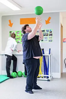 Weight Prints: Obesity care and treatment center for children and teenagers