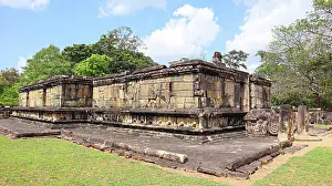 Architektur Prints: Outside View of Hetadage, Polonnaruwa Ancient City