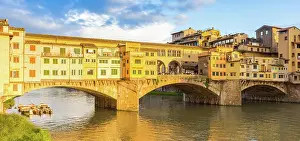 Italienisch Prints: Panorama der historischen Ponte Vecchio-Brücke über den Arno in Florenz Panorama of the historic Ponte Vecchio bridge