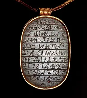: Pendant, Slate, gold, circa 1450 BC, Nederlands, Leiden, Rijksmuseum van Oudheden,