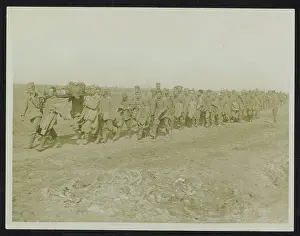 Coming Prints: Photo collection First World War. The Western Front. Prisoners coming in. 1914-1918}