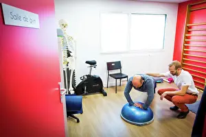 2people Prints: Physiotherapy session, Geveze, France