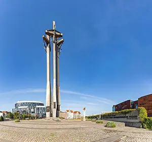 Victim Prints: A picture of the Monument to the Fallen Shipyard Workers of 1970