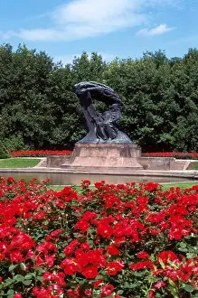 Gardens Prints: Poland, Warsaw, Lazienki Park, Frederic Chopin Statue