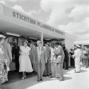 Royal Prints: Poll photo collection