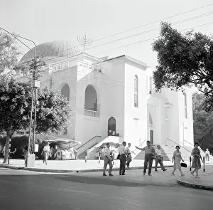 January Prints: Poll photo collection. Israel 1964-1965: Tel Aviv