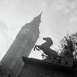 Westminster Prints: Poll photo collection. London in the fog