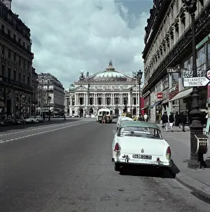 Report Prints: Poll photo collection. Report Paris. Avenue de l'Opera in Paris. 1960. France, Paris