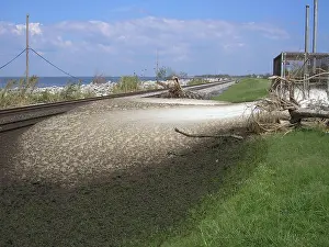 Coast Guard Prints: Pollution - ESU St. Louis Response - Unwatering - 26-HK-252-121. Hurricane Katrina