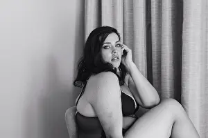 Individuality Prints: Portrait of sultry woman