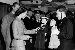 Elizabeth Ii Prints: The Princess During Atlantic Crossing Special Pictures By S