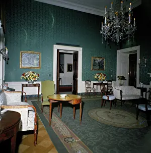 Honor Prints: Private dinner-dance for Princess Lee Radziwill (settings and flowers)