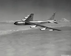 Aviation Prints: Side profile of a military airplane in flight, B-52 Stratofortress