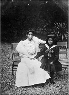 Daughter Prints: Queen Ranavalona III with grandniece Marie-Louise