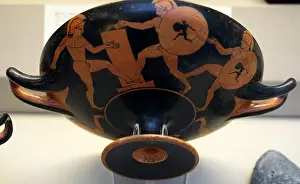 Race Prints: Red-figured kylix showing participants in the hoplitodromos