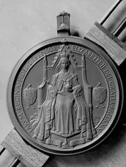 General Prints: Reverse Of The Great Seal Of The Realm Of Queen Elizabeth II
