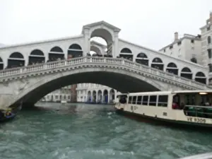 Oldest Prints: The Rialto Bridge (Ponte di Rialto)