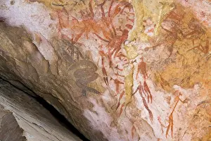 Bushmen Prints: Rock painting by San bushmen in Drakensberg Royal Natal NP, South Africa