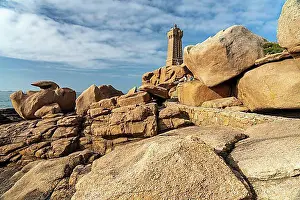 Rosy Prints: The rocks of the pink granite coast Cote de Granit Rose