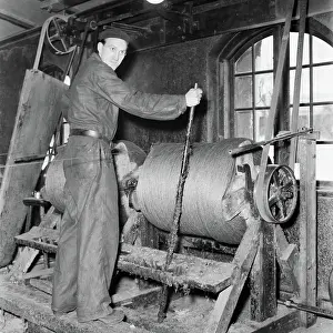 The rope ware track (pictured name).The rope warehouse (depicted name)