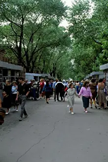 Siberia Prints: RUSSIA, VLADIVOSTOK, PRIVATE MARKET, MARKET SCENE