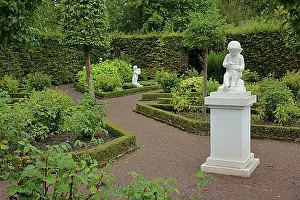Stones Prints: Russian Garden with Two White Stone Cherubs