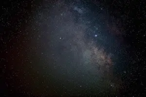 Galactic Prints: The Sagittarius Star Cloud in the Milky Way